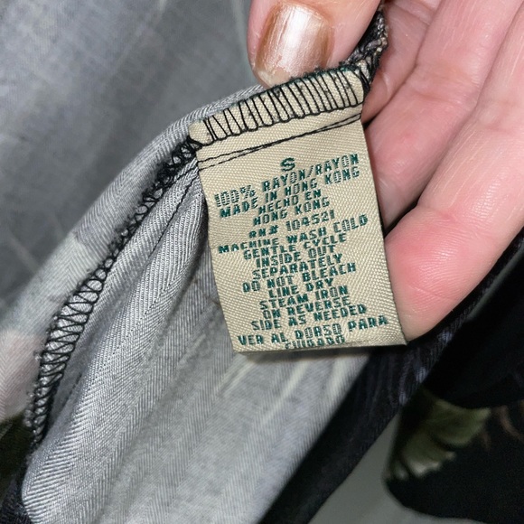 Hawaiian Button Up. MUST BE BUNDLED - Picture 3 of 5